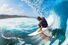 官方网站-VAR争议再起！申花vs内马尔裁判点球风波引足球公正性质疑